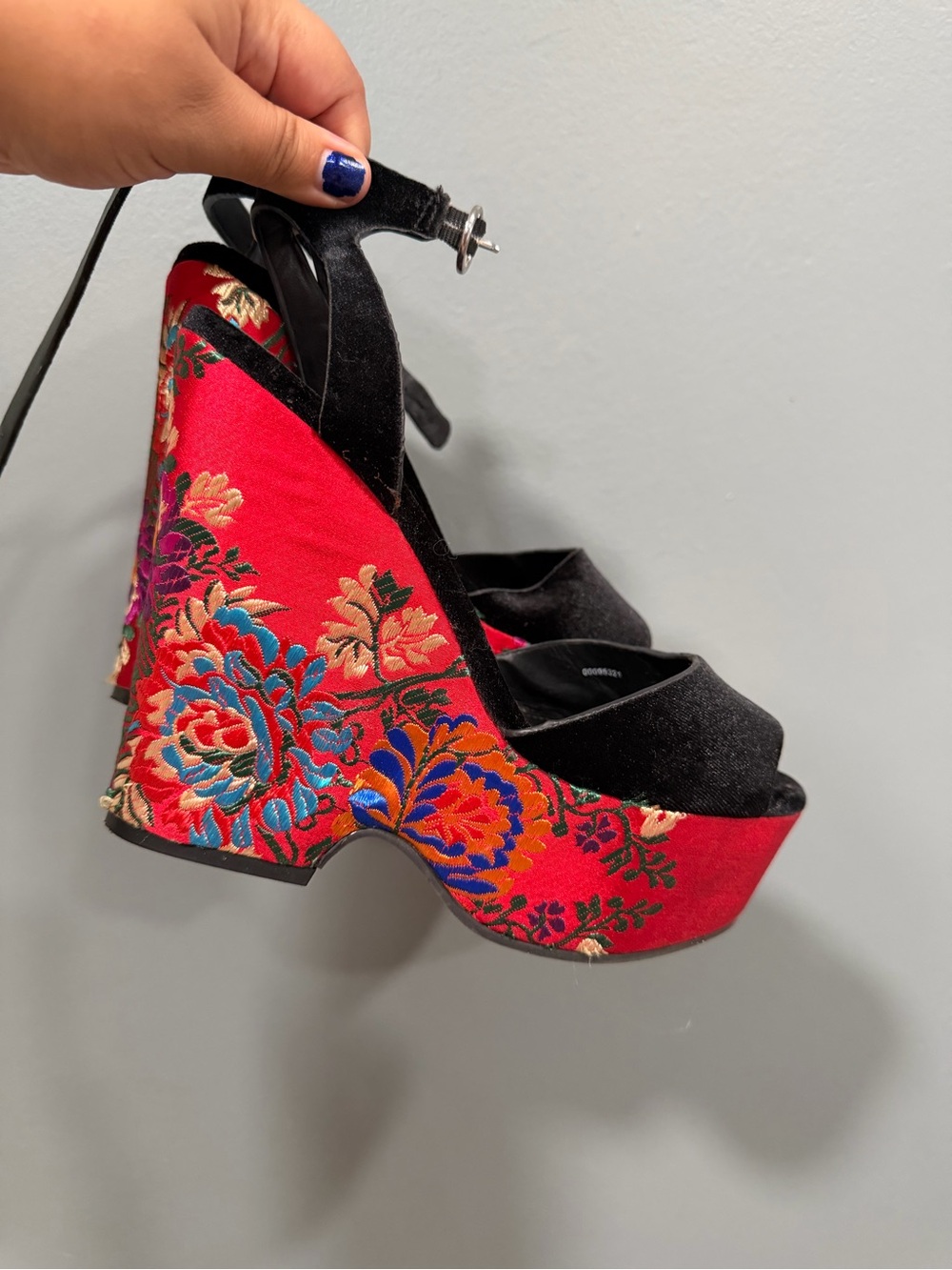 Forever 21 Red Floral Embroidered Platform Wedge Sandals with Black Straps